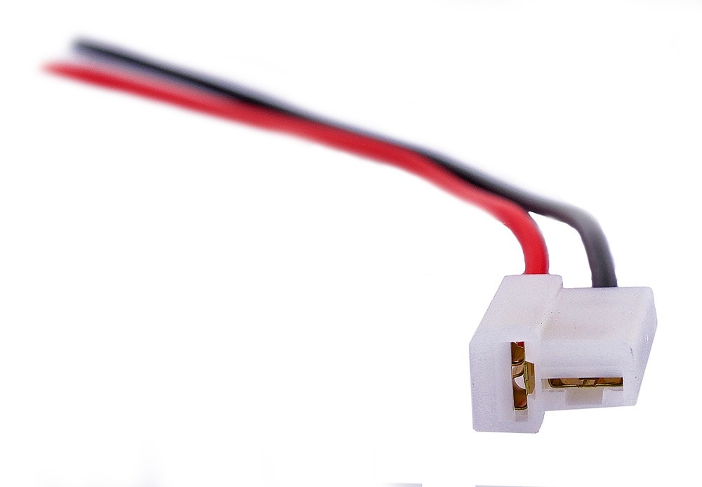 Колодка 2 конт с проводом 18AWG гнездо МАМА Titan UH-2P-F