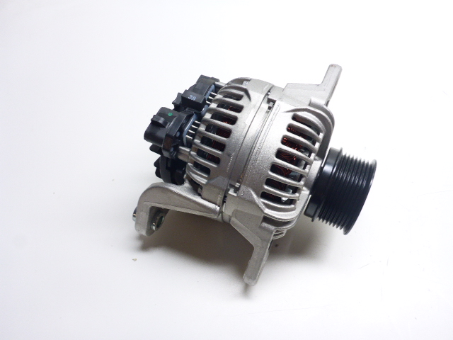 Генератор VOLVO 28V/80A VOLVO PENTA 22117421