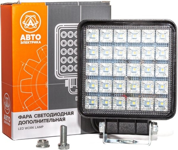 Фара рабочая квадратная AVTOELECTRICA LED 110х140х42 90Вт 30 светодиодов рассеянный свет AE90S-30LED-42PC