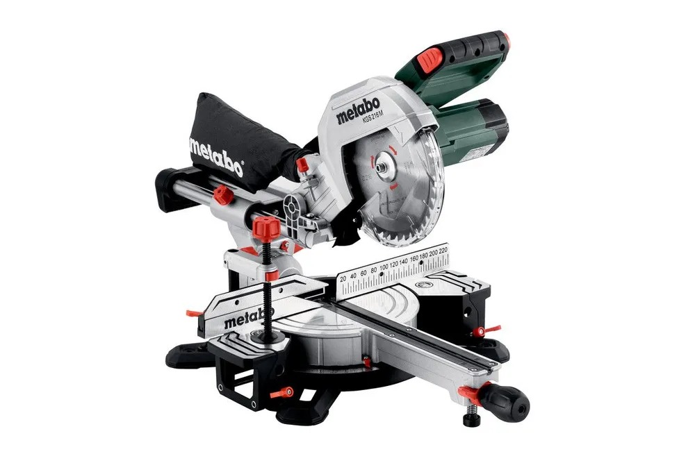 Пила торцовочная METABO с протяжкой KGS 216 M