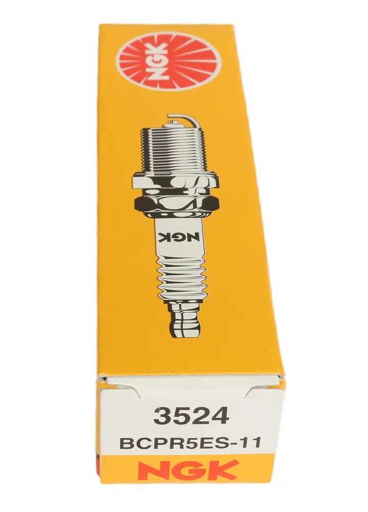 Свеча зажигания NGK 3524 длинная юбка